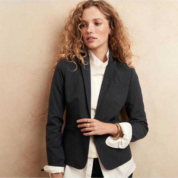 Banana Republic Italian Wool Blend Blazer Size 8 Black Classic Fit Washable - Picture 11 of 11